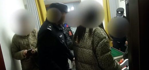 0089lW6tly1gyuqp2x7nxj31hc0u00xp