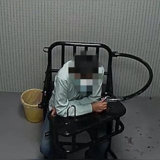 008gE3ssly1h3gx1y8e4hj31hc0u079t