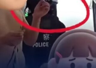 丈夫以为妻子是蛇打斗至27楼